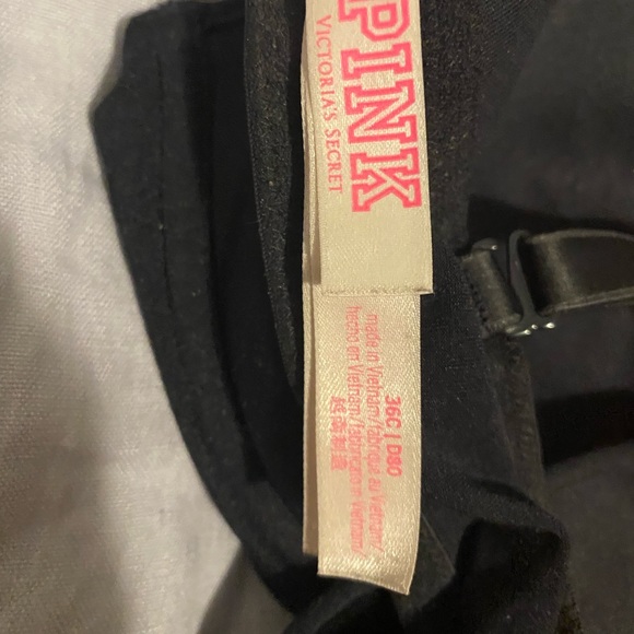 4 Victoria Secret Bras (Various sz) - Picture 2 of 8